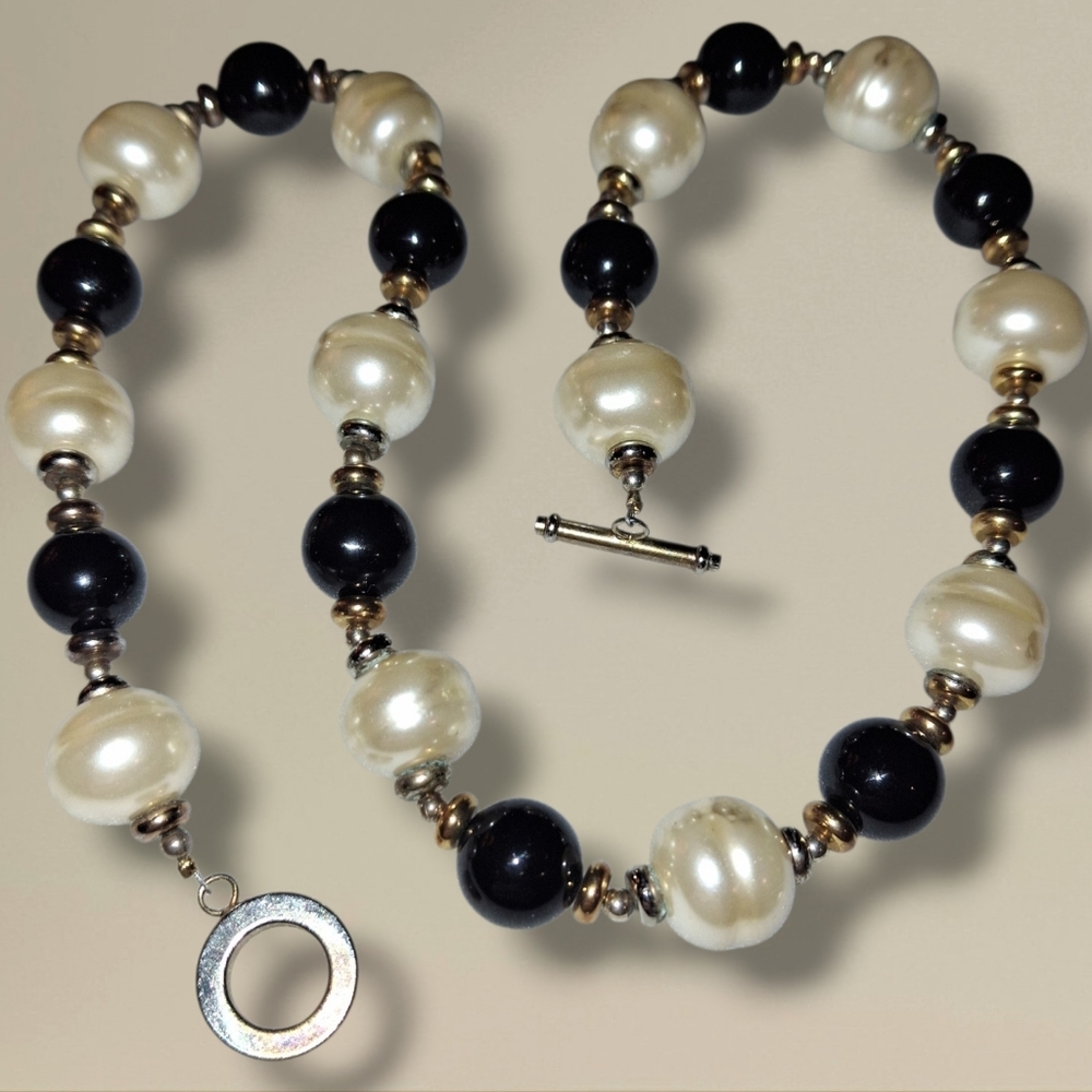 Black & CREAM Pearl (Faux) And Glass Or Onyx Beaded Necklace